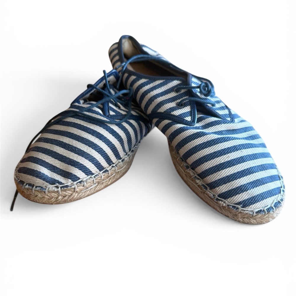 Tesori canvas laced nautical Blue White Striped Espadrilles sneaker women’s 11